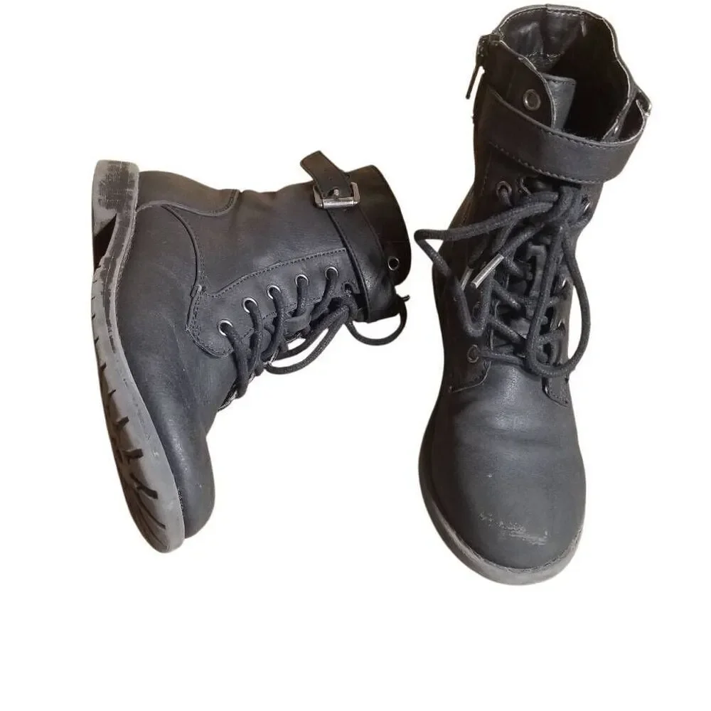Children's place boot 2